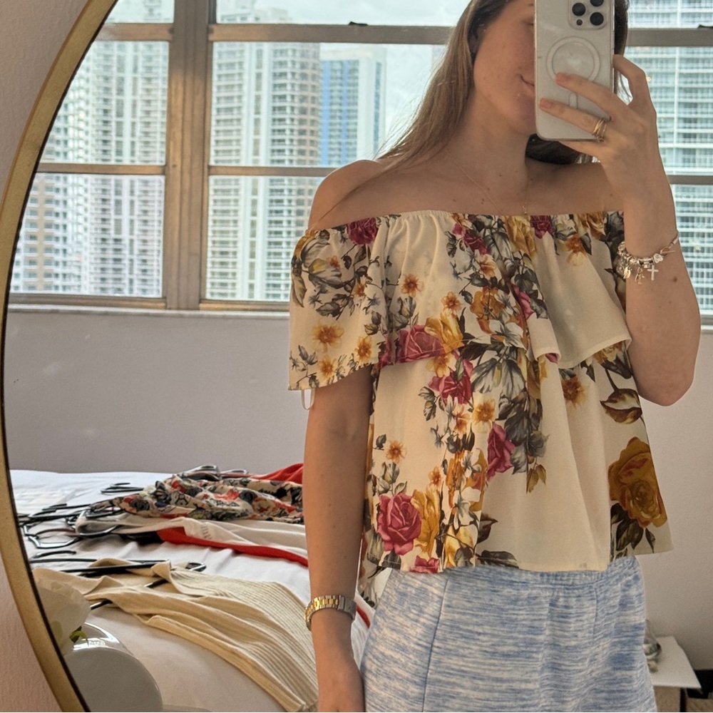 Stradivarius blouse, size S, floral pattern